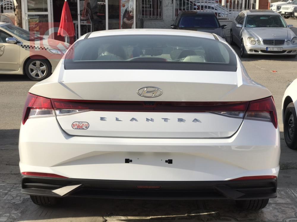 هیوندای ئەلەنترا